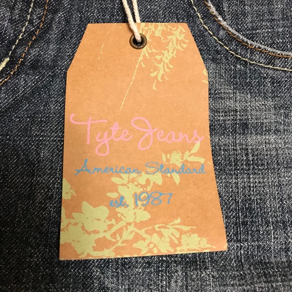 Medium Wash Jeans with Love Embroidered Pockets - size 13 - Picture 2 of 6